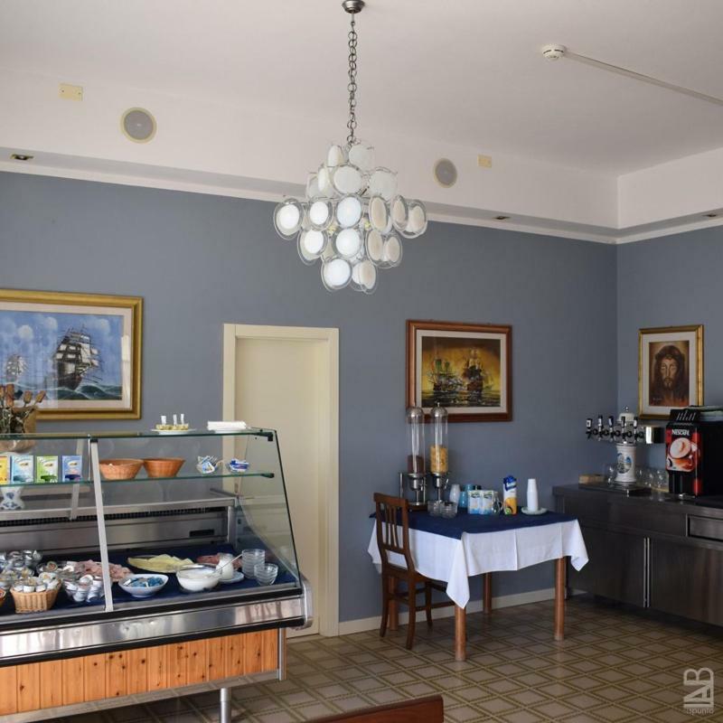 Hotel Gattuccio Чезенатико Екстериор снимка